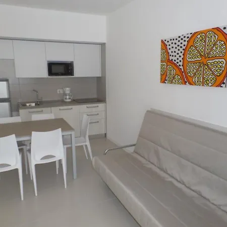 Airy Featuring Private Terraces Apartmán *