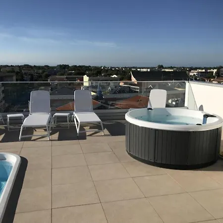 Airy Featuring Private Terraces Апартаменты Бибионе